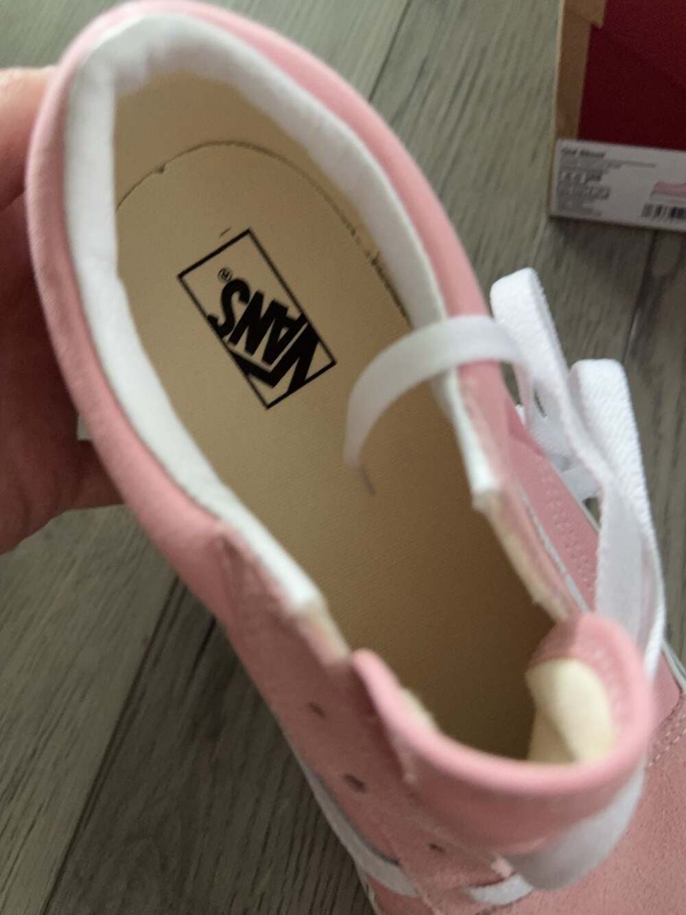 Vans - Picture 4 of 5